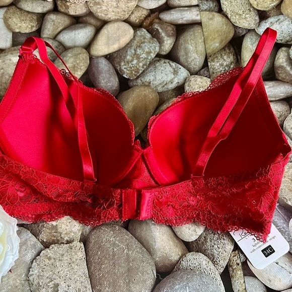 NWT RED LACE BRA-34C - Picture 2 of 3